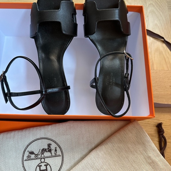 Hermes Heden 80 Sandal size 37 in calfskin authentic and brand new - Picture 1 of 10